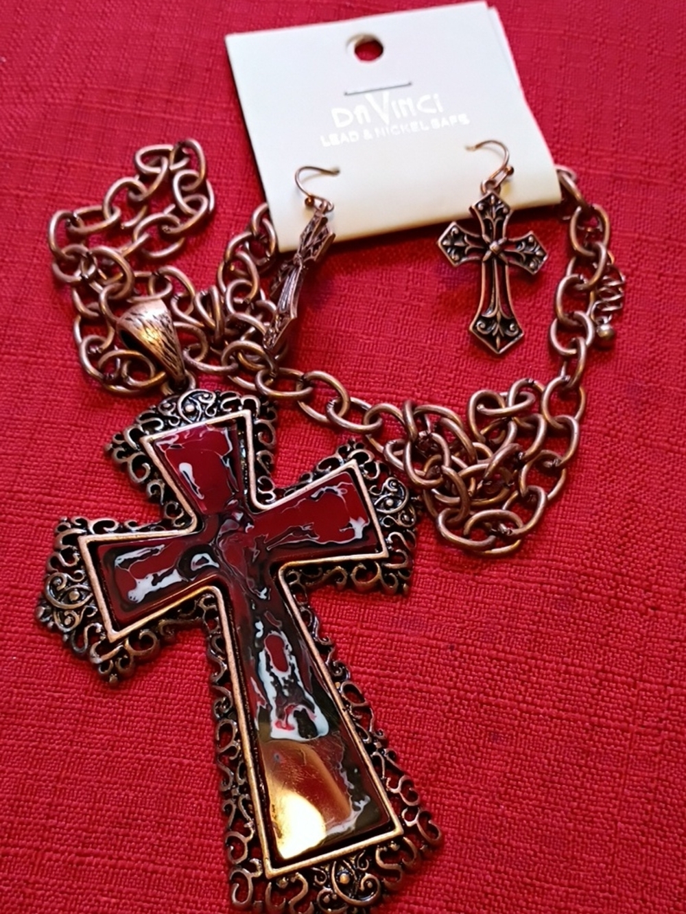 DaVinci Gold-Tone Necklace & Earrings Set with Red Enamel Cross